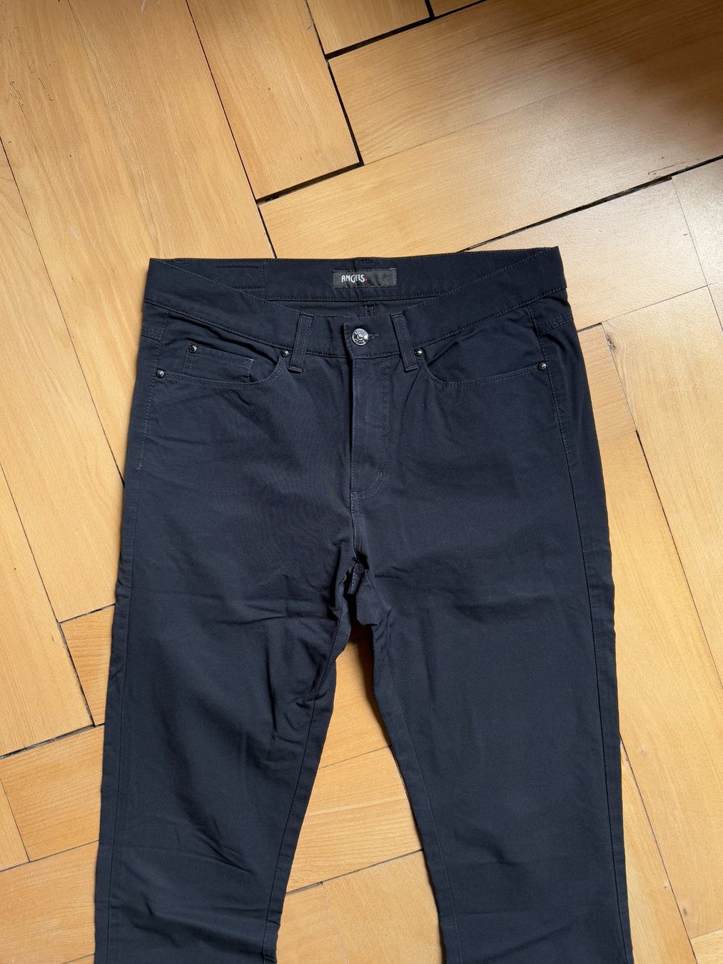 Angels Pantaloni: ANGELS - Hose navy blau 40 – Usato da Zürich venduto da Diazaio 1