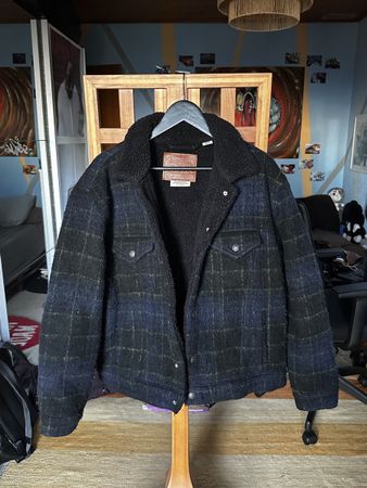 Levi’s Winter Jacket size L 