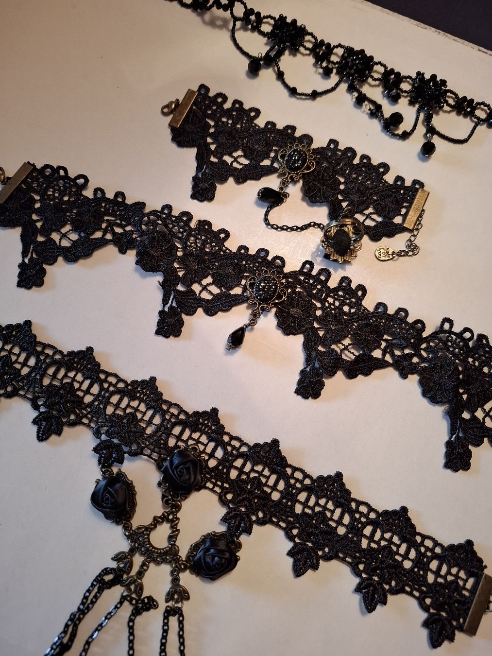 Altri gioielli: 4 GOTHIC HALSKETTEN & 1 ARMBAND MIT RING – Nuovo (secondo la descrizione) da Gretzenbach venduto da schibaya 5