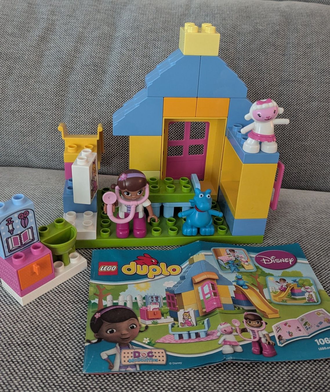Lego Kit di costruzioni: LEGO Duplo Doc McStuffins Klinik 10606 – Usato da Zollikerberg venduto da rac_x6sq 1