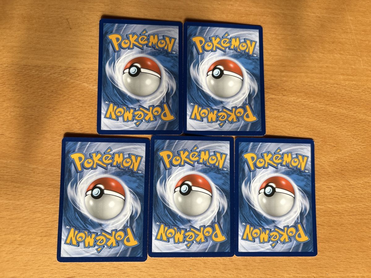 Pokémon Carte collezionabili: 5 diverse Pokemon Karten – Usato da Balsthal venduto da Sven.sch 1
