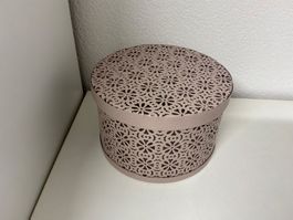 Dekobox rund Metall rosa mit Muster gebraucht 18 cm