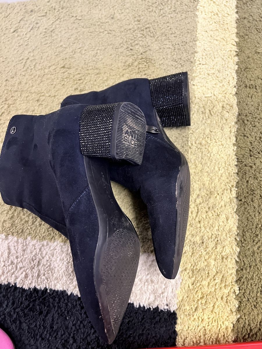 Scarpe da donna: Stiefeletten dunkelblau Grösse 38 – Usato da Diegten venduto da kip_wg9z 1