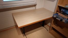 Schöner Massiver Holztisch 80x130cm