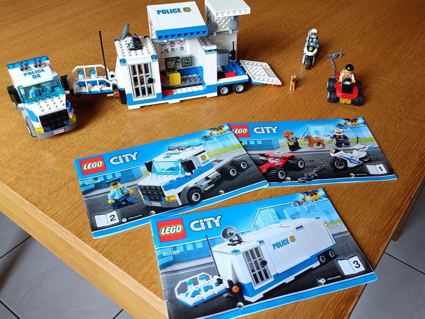 Lego Giocattoli: Lego City Mobile Einsatzzentrale – Usato da Hinwil venduto da Anlija