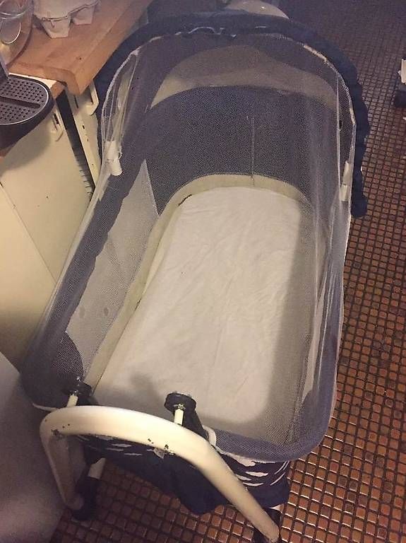 Lits: Lit de bébé avec bascule en suspension. – D'occasion à Genève par sbo_ks28 1