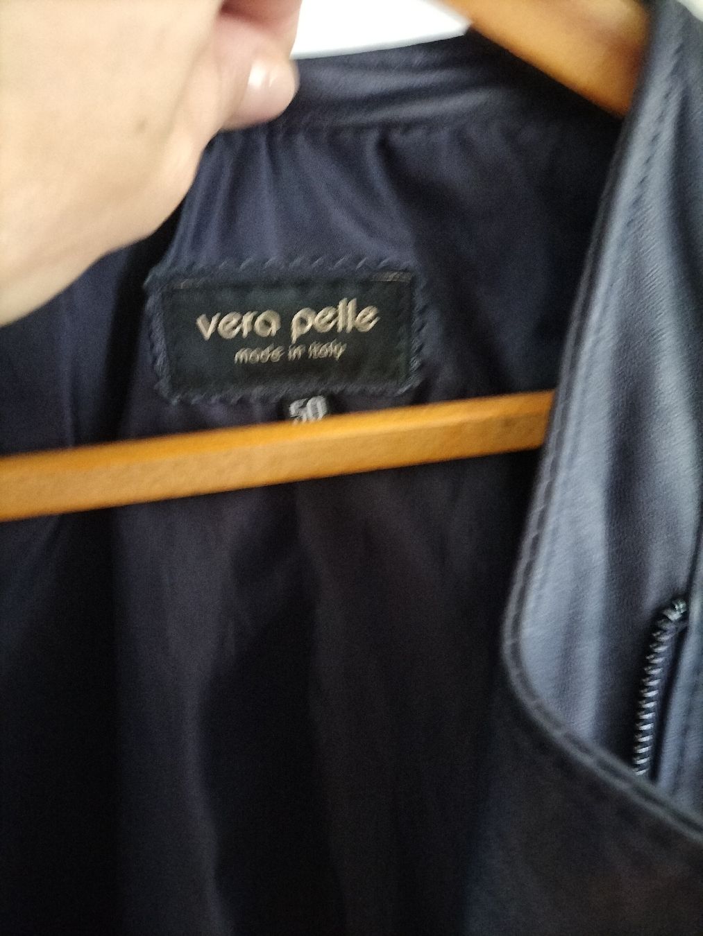 Vera Pelle Jacken: Vera Pelle Damen Lederjacke, Gr. 50. Top. – Gebraucht aus Pfäffikon ZH von e13_x2n5 2