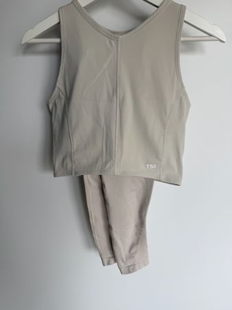 Ensemble sport TSE, haut et legging, beige, comme neuf