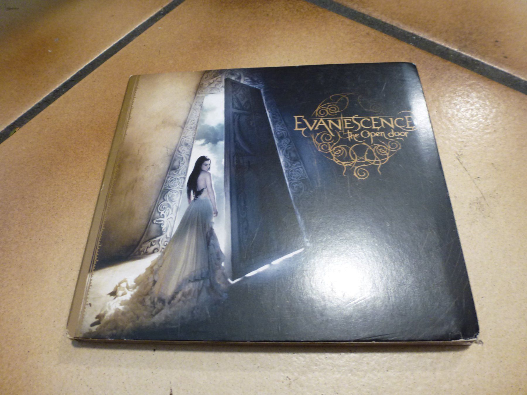 CD: Evanescence-The-Open-Door CD – Usato da Olten venduto da Disc-Ausverkauf