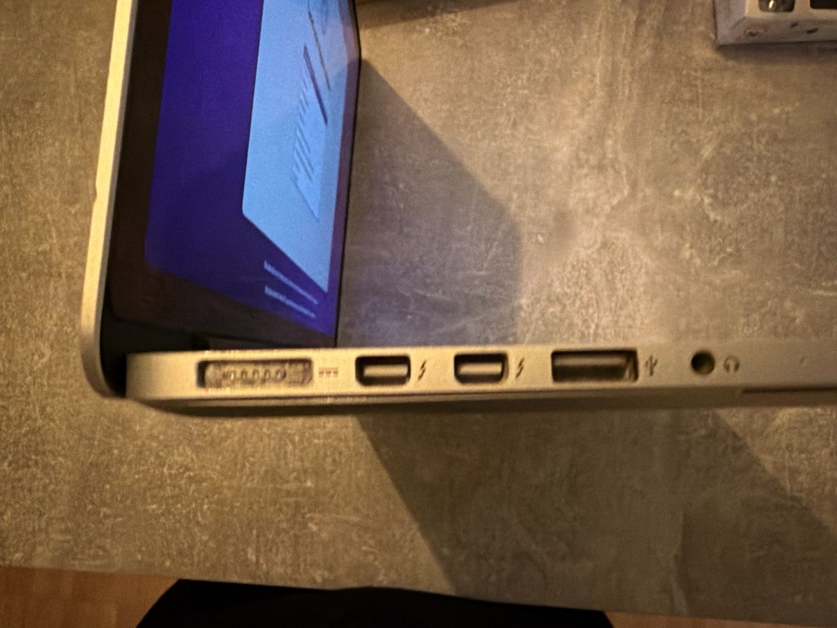 Apple Notebook: Mac Book Pro 2015 – Usato da Jona venduto da rem_kf95 2