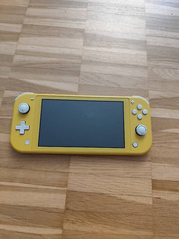 Console: Nintendo Switch Light  – Usato da Kriens venduto da mic_k959 1