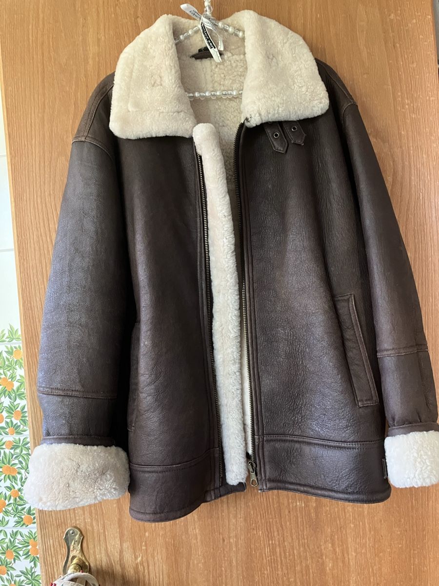 Giacche: Lammfelljacke Gr 42 – Usato da Bassersdorf venduto da groovygremlin