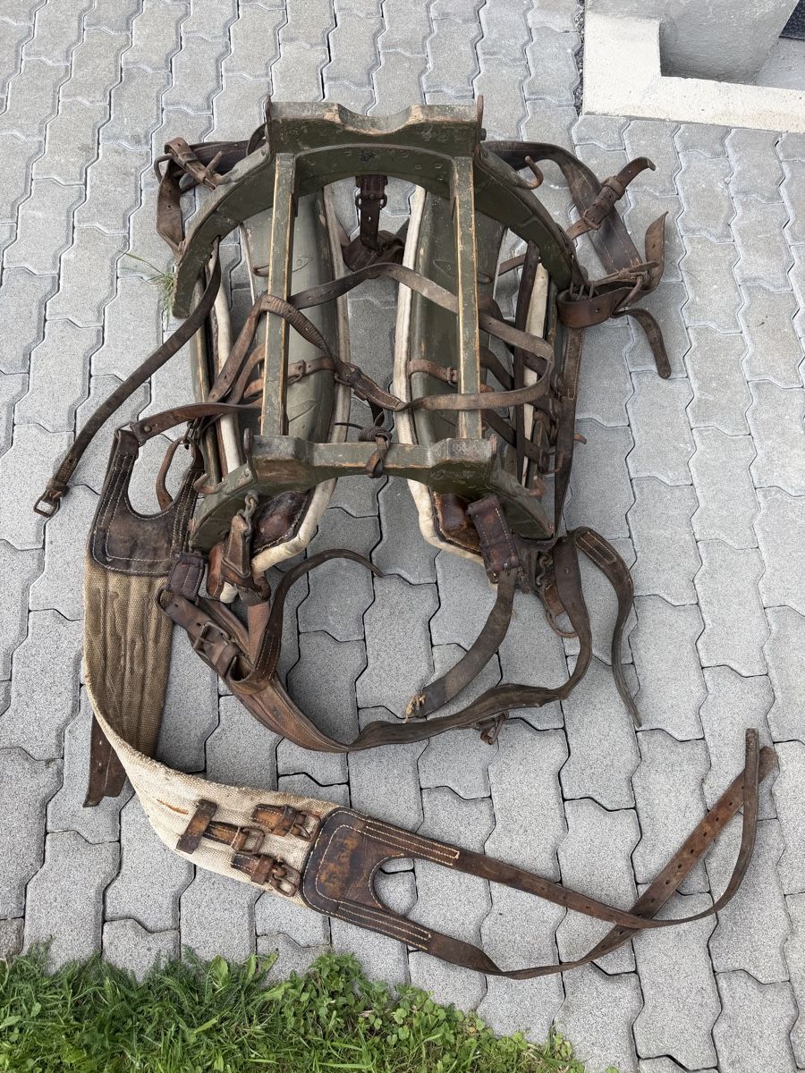 Sattel & Sattelzubehör: Original Schweizer Armee Bastsattel – Gebraucht aus St. Stephan von Tanja46
