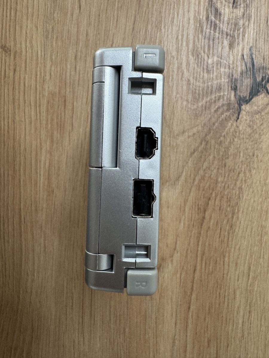 Nintendo Console: Game Boy Advance SP Silber - Reshell – Usato da Biberist venduto da etesummer 4