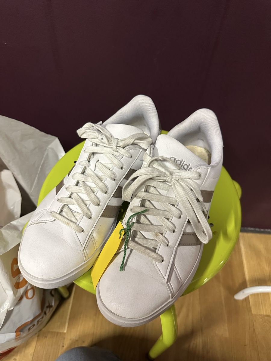 Adidas Scarpe da donna: Adidas Sneaker – Usato da Euthal venduto da Leandra01