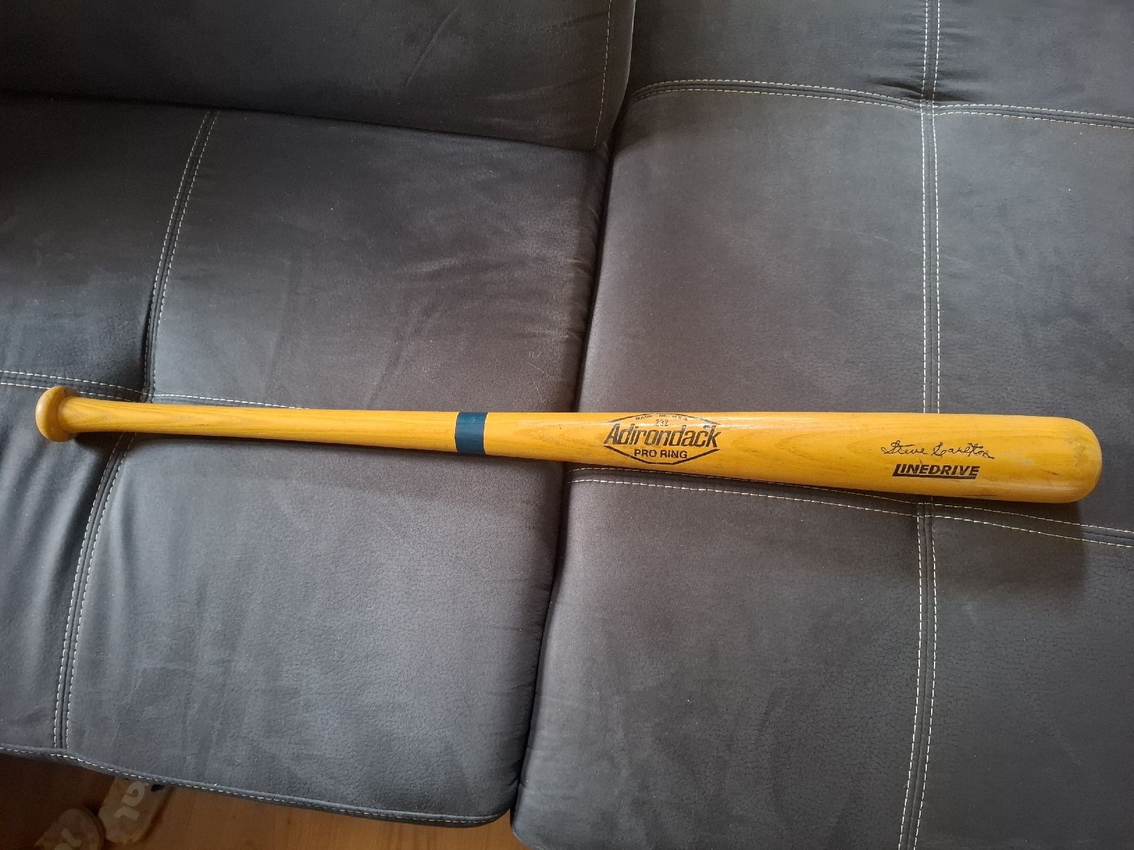 Baseball: Vintage Baseballschläger Adirondack Pro Ring – Usato da Hunzenschwil venduto da Hardrock6 1
