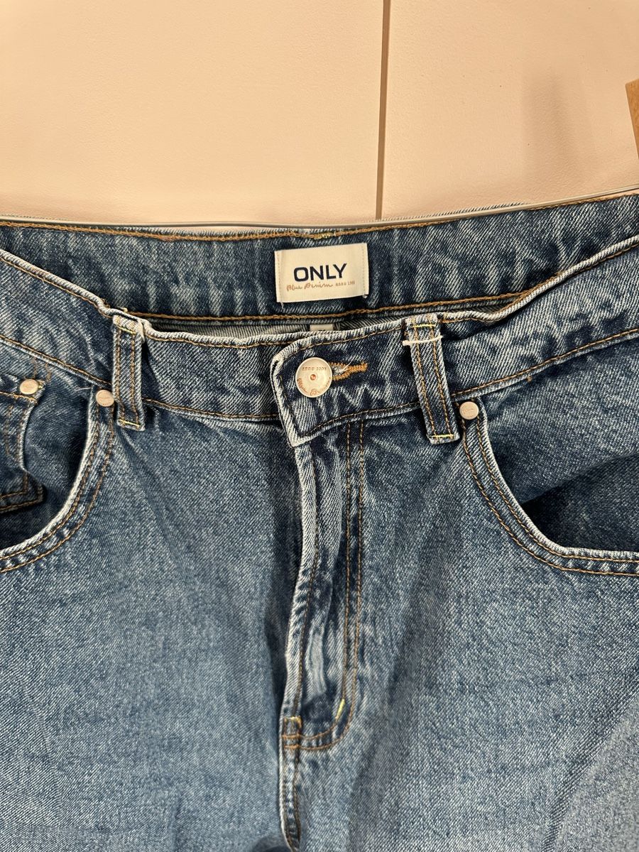 Jeans: Jeans only baggy  – Usato da Yverdon-les-Bains venduto da Laureetlargent 1