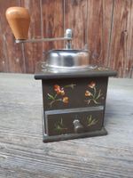 Schön bemalte Kaffeemühle