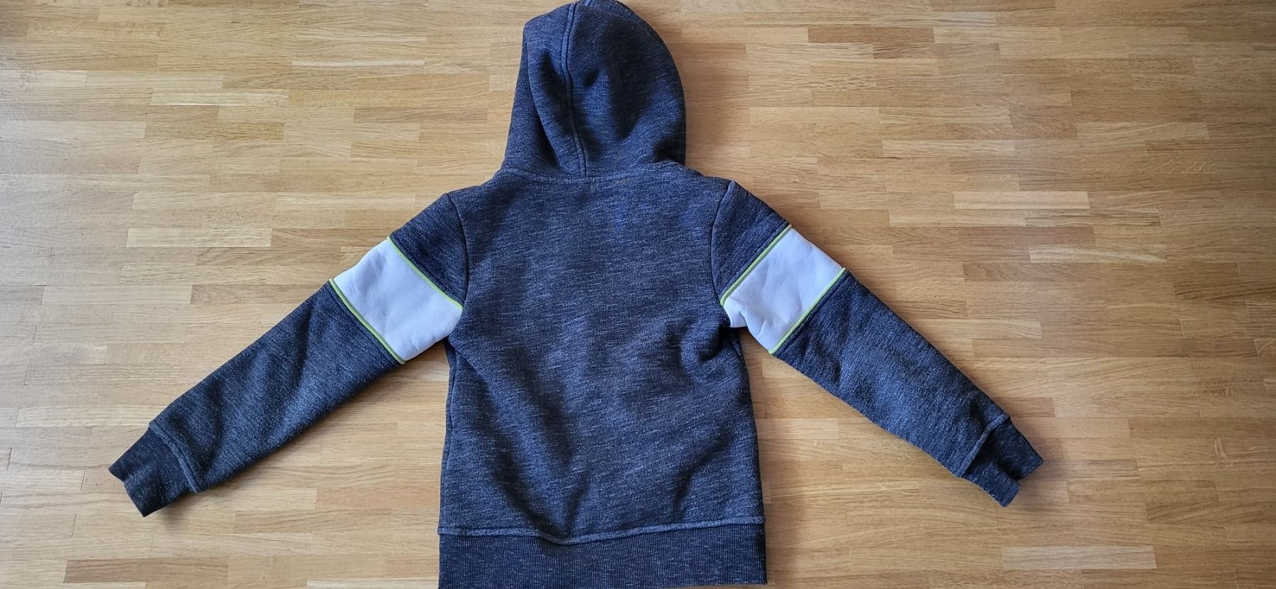 Jacken & Mäntel: Kuschelig Jacke 128 cm – Gebraucht aus Oberwil BL von Manue1974 2
