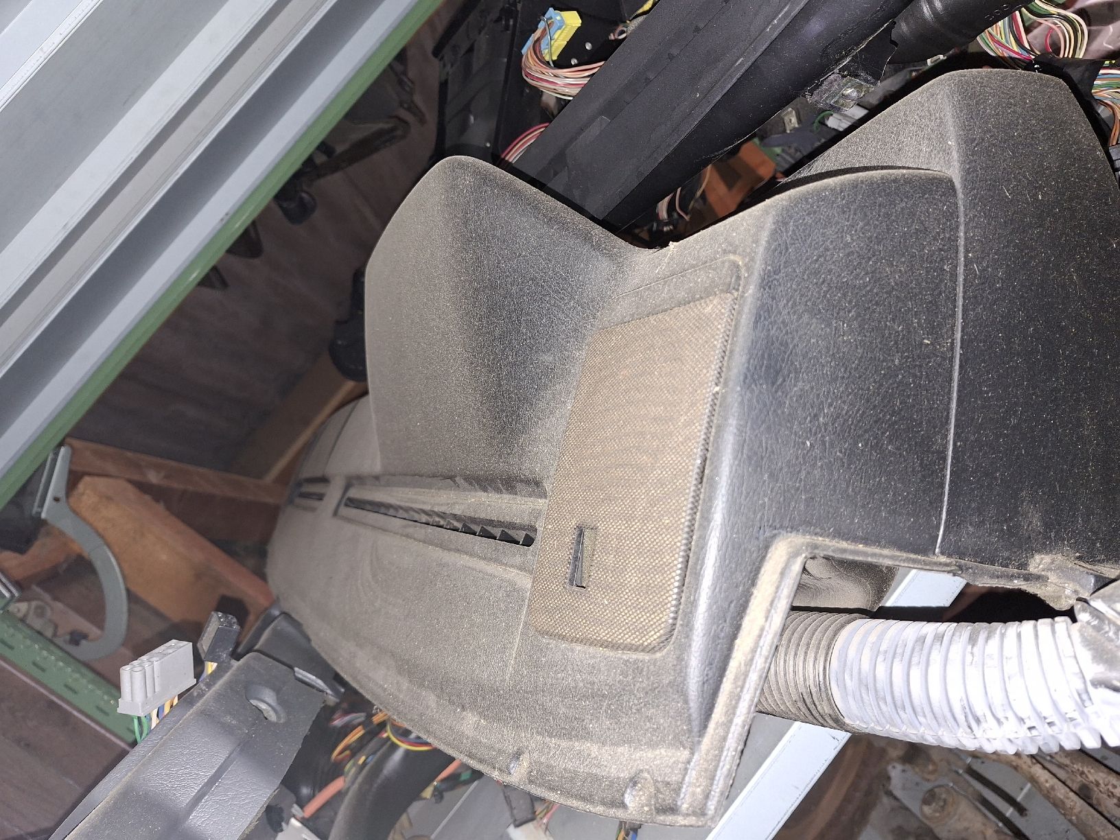 Volvo Tutti pezzi di ricambio auto: Volvo 940 Armaturenbrett – Usato da Ermensee venduto da volvo-Turbo 3