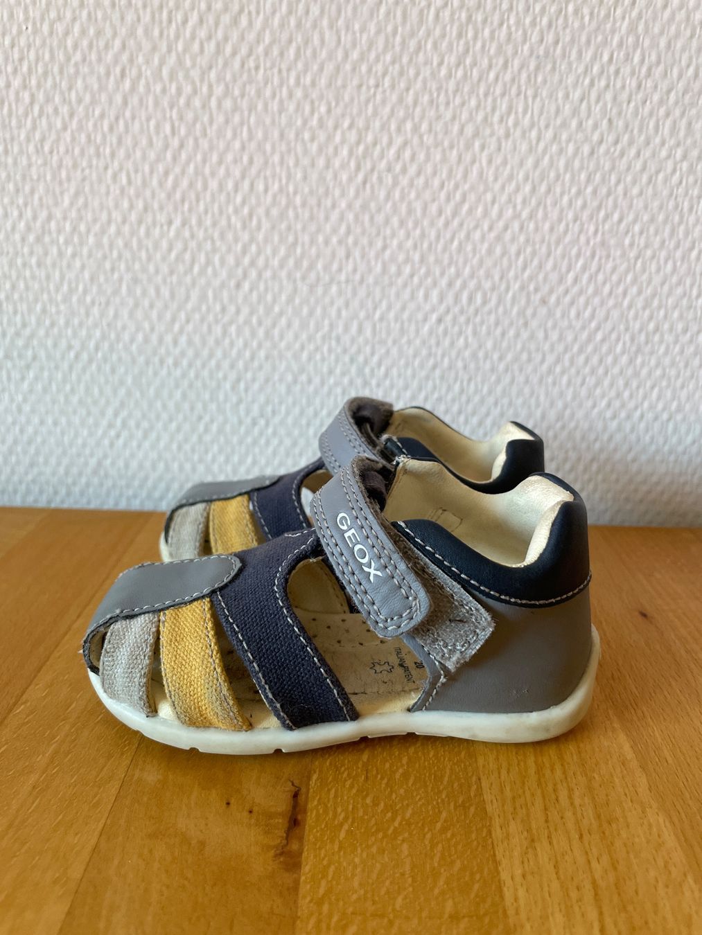 Geox Scarpe per ragazzi: Sandalen Geox Gr. 20 – Usato da Wil SG venduto da Homer_j 2