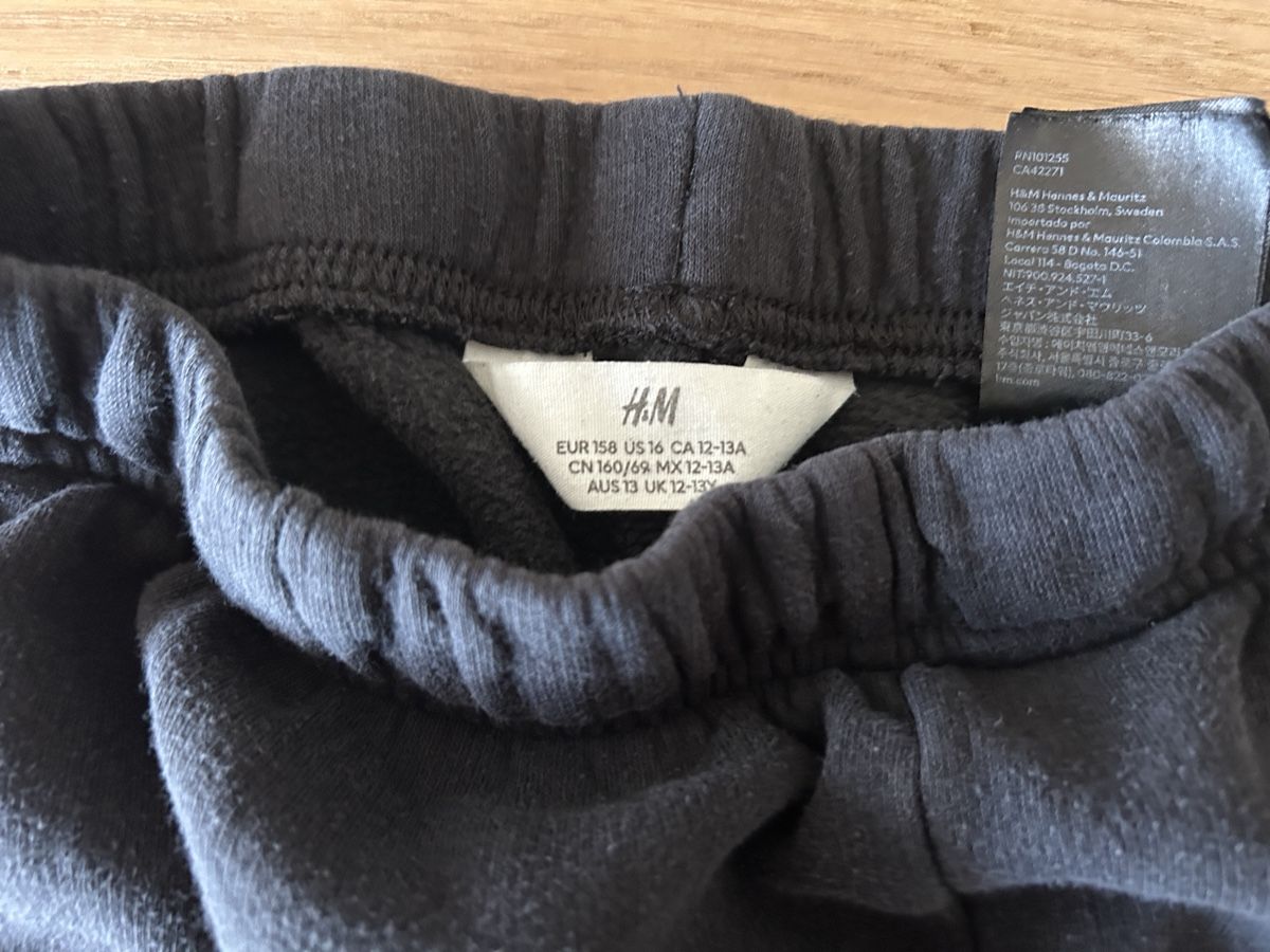 Pantaloni: H&M Traininghose Grösse 158 – Usato da Unterlangenegg venduto da Dodo2108 1