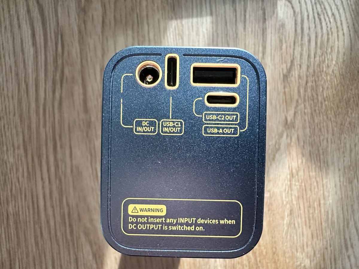 Caricabatterie: Shargeek 100 Power Bank - See Through Design – Nuovo (secondo la descrizione) da Zürich venduto da Rubiwarren 5