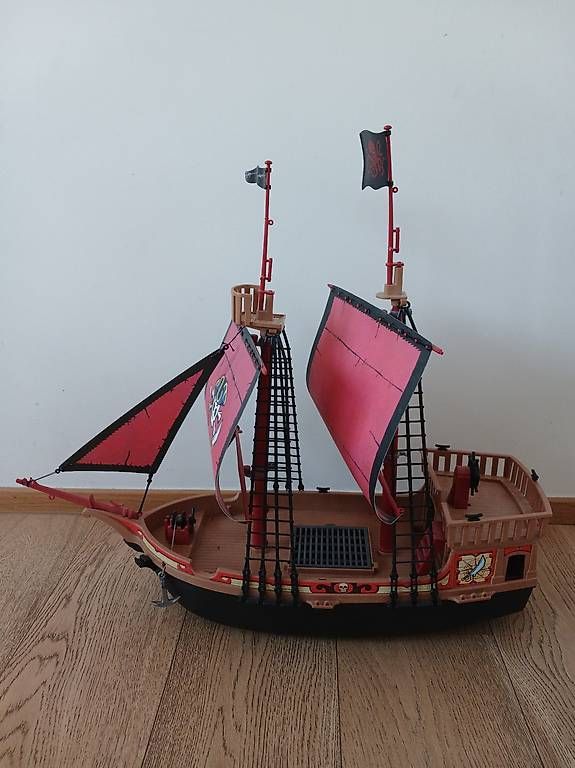 Giocattoli: Nave pirati playmobil – Usato da Pregassona venduto da mar_2kwz
