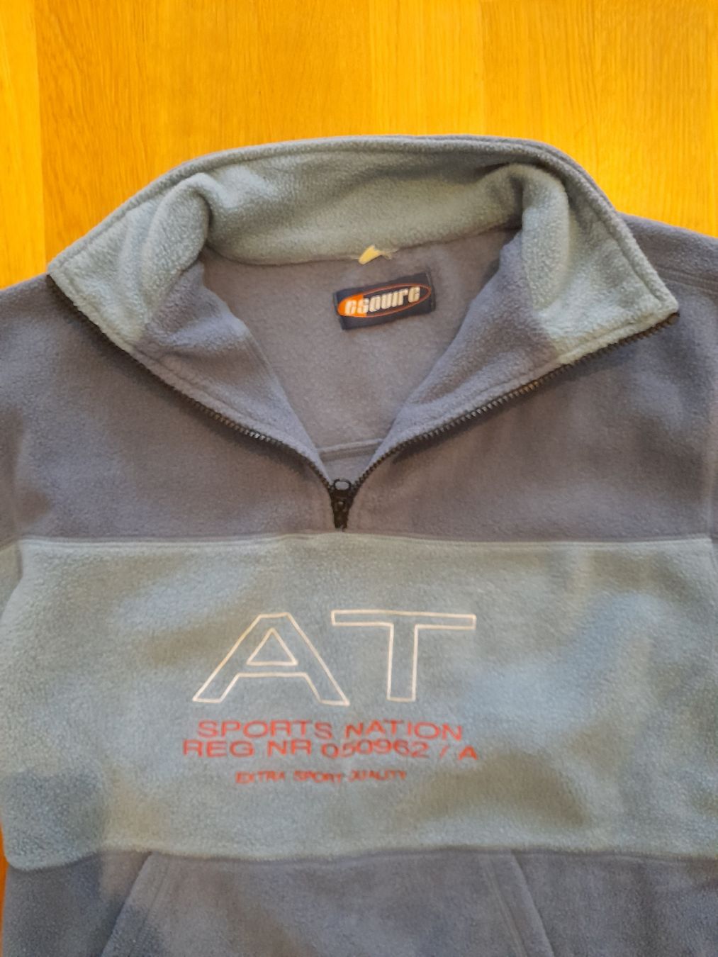 Pullover & Sweatshirts: Fleece sweatshirt / AT / Retro 1990-2000 – Gebraucht aus Yverdon-les-Bains von flo_dp9c 3