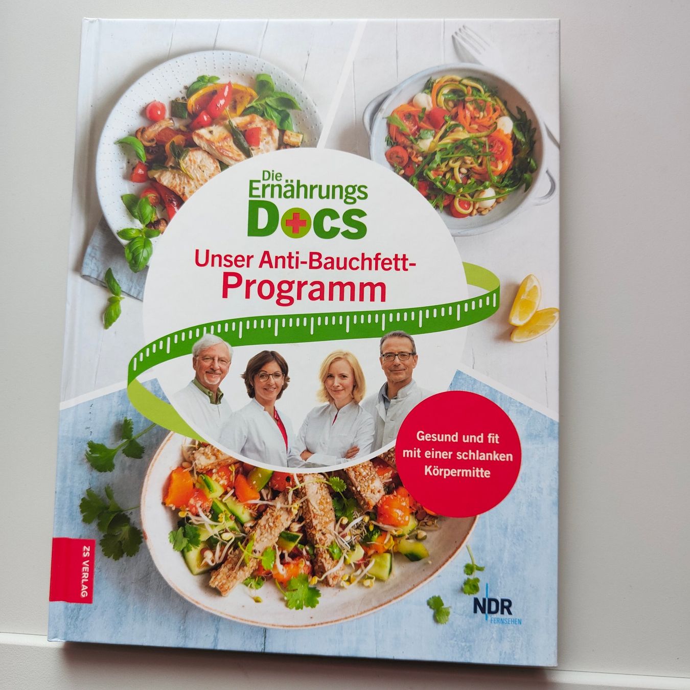 Libri: Die Ernährungsdocs neuwertig Fr. 5.- – Nuovo e nell'imballaggio originale da Lohn SH venduto da flyerc9