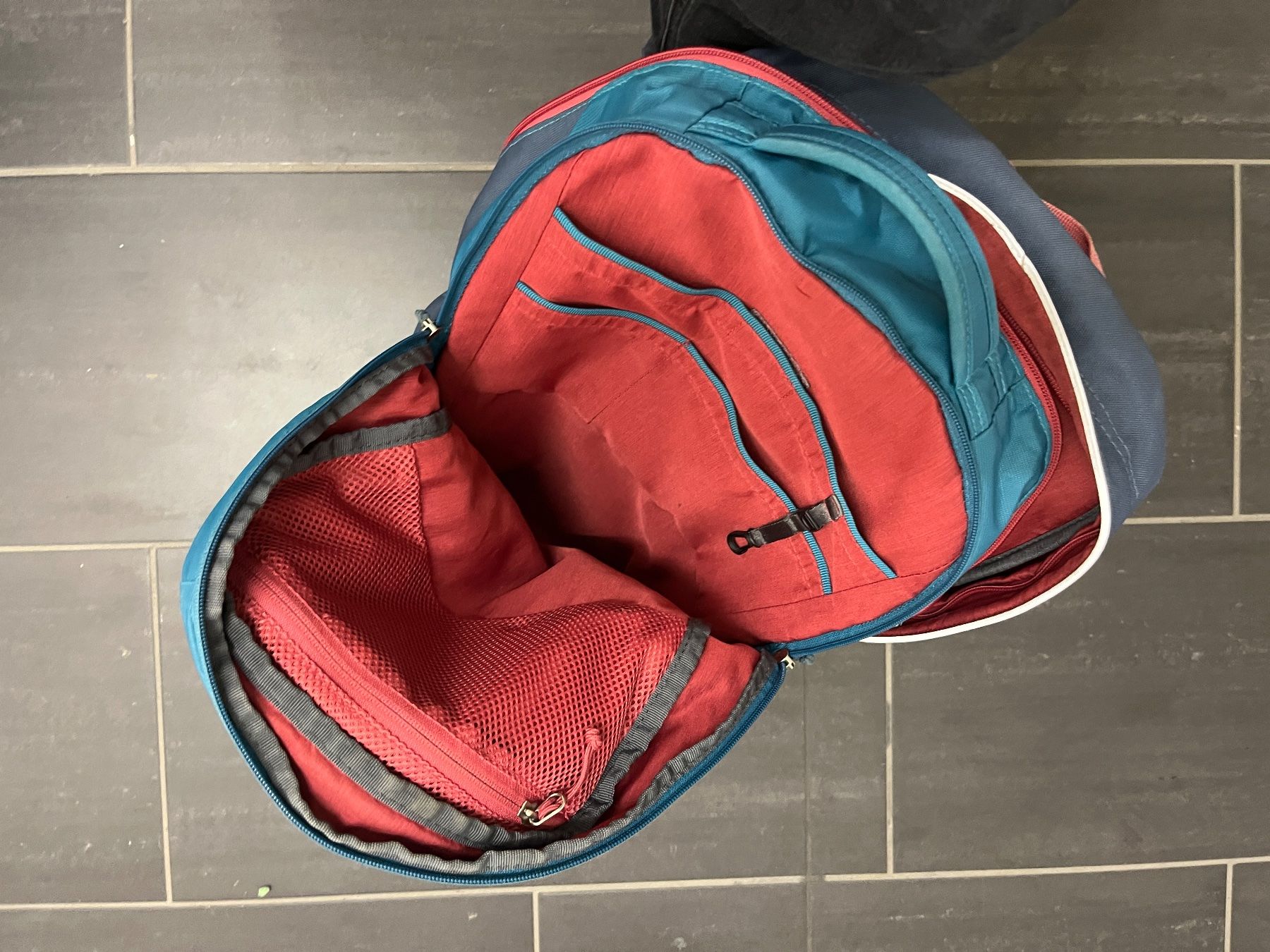 Borse & Zaini: Schulrucksack Deuter – Usato da Zürich venduto da DuA03 3