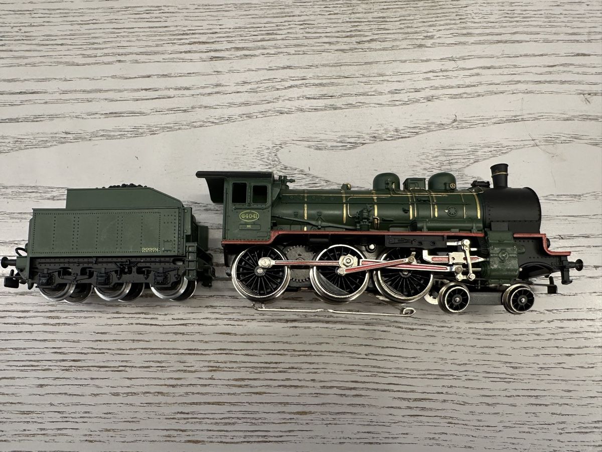 Märklin Modellini di ferrovie: Märklin 3086 SNCB BR 64 – Usato da Lupsingen venduto da New-Haven 3
