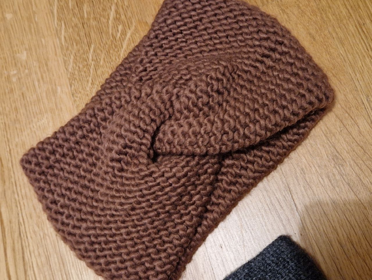H&M Hüte, Mützen & Caps: 2 H&M Stirnbänder Grau & Altrosa – Gebraucht aus Zürich von c.line89 1