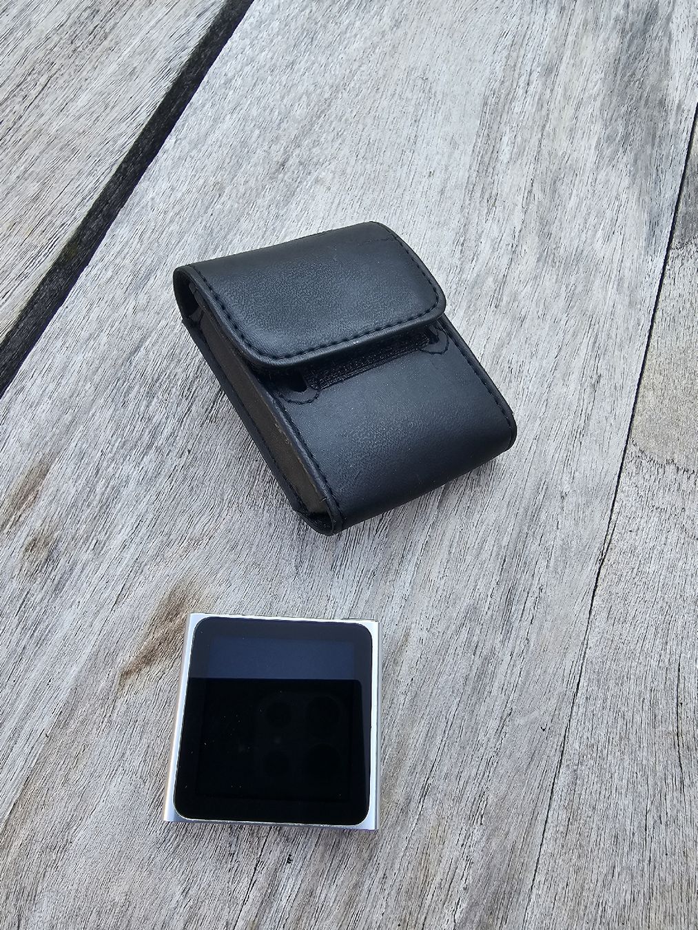 Apple Lettore multimediale portatile: Apple iPod Nano 6th Gen 8Gb – Usato da Oberwil BL venduto da 007re 6