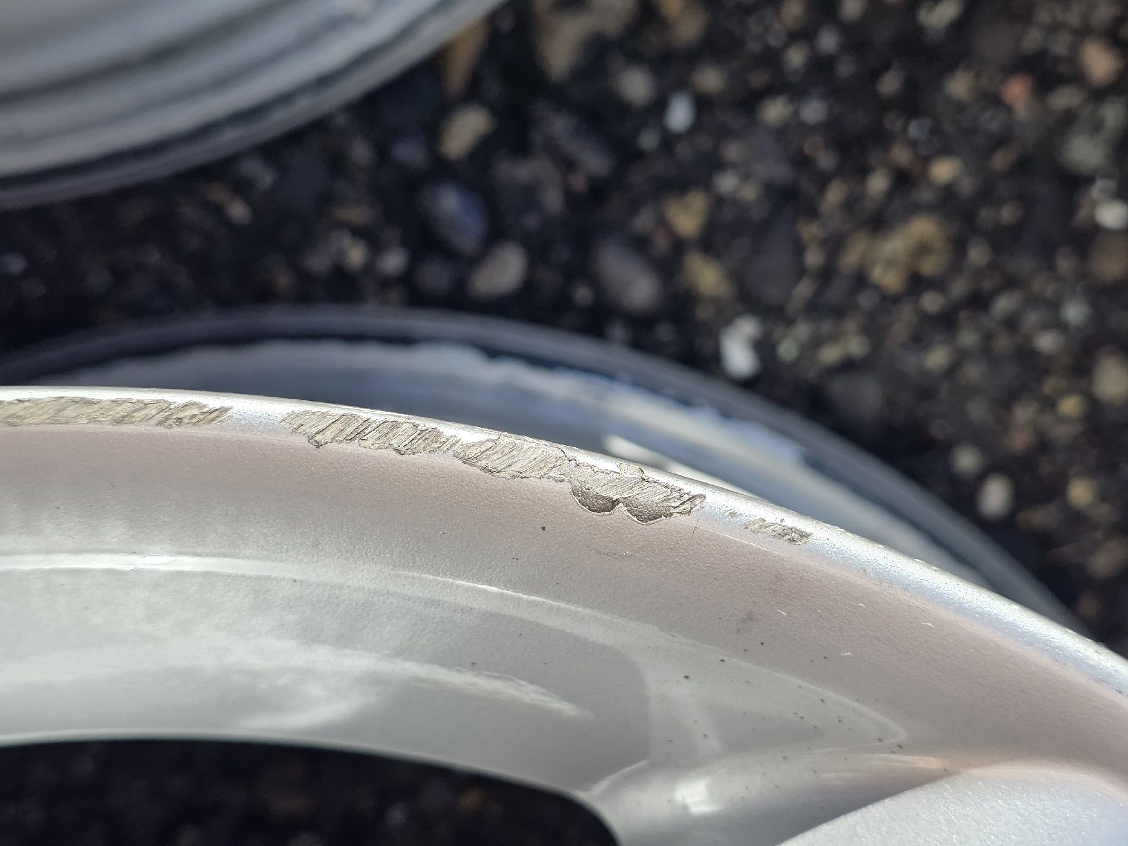 Mini Cerchioni: Original Felgen zu MINI One – Usato da Schlieren venduto da Ogoki 3