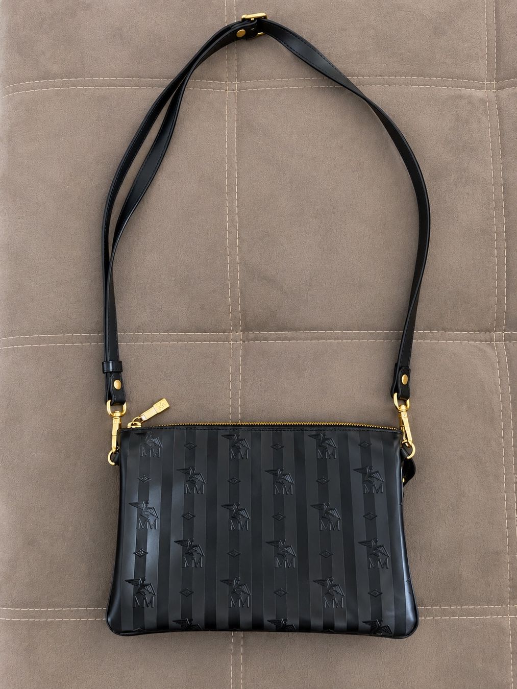 Maison Mollerus Sacs femmes: Maison Mollerus Umhängetasche, Grosse Version mit  3 FÄCHER – D'occasion à Hombrechtikon par ano_p8ws 1