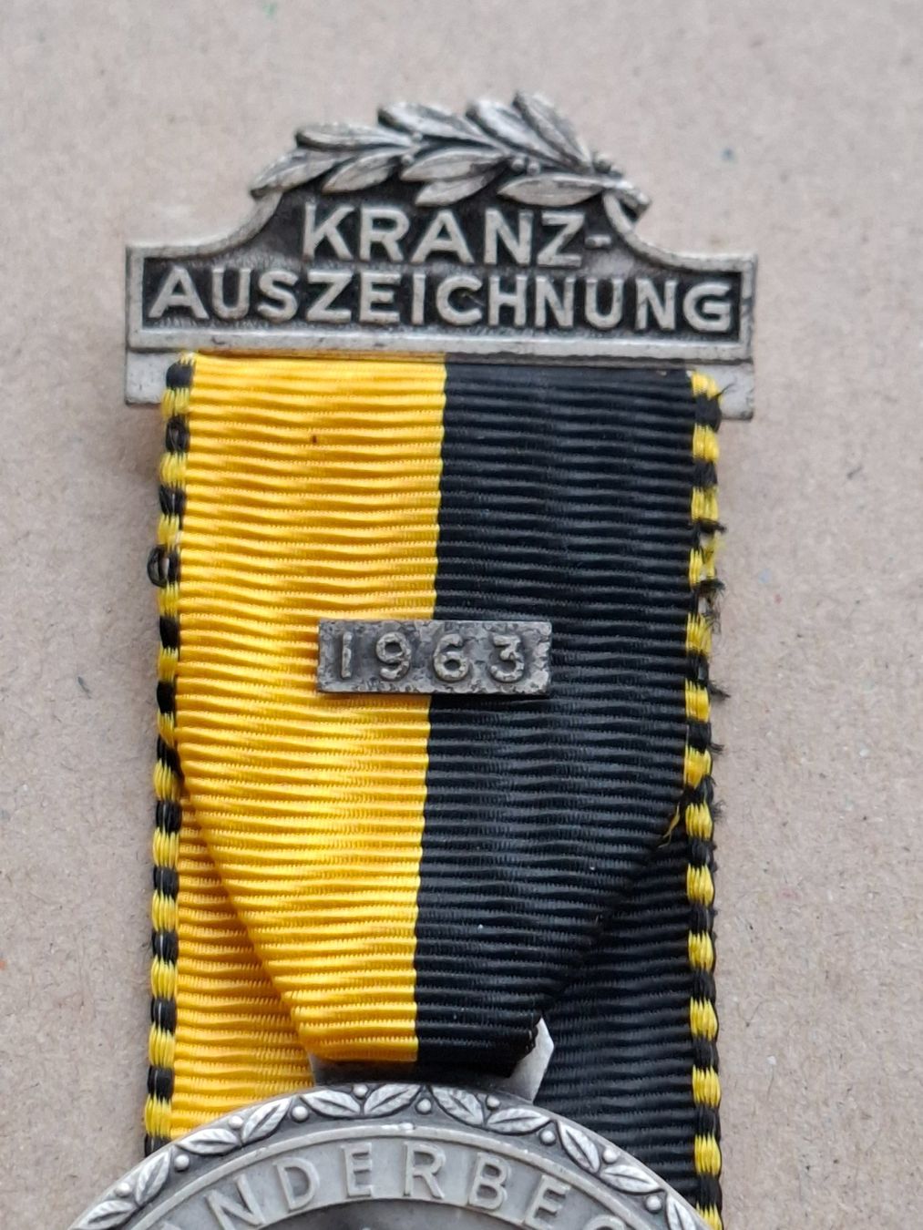 Medaglie: Oberhasli Wanderbecher Schiessen 1963 (L626) – Usato da Schwanden GL venduto da Suvorov 1