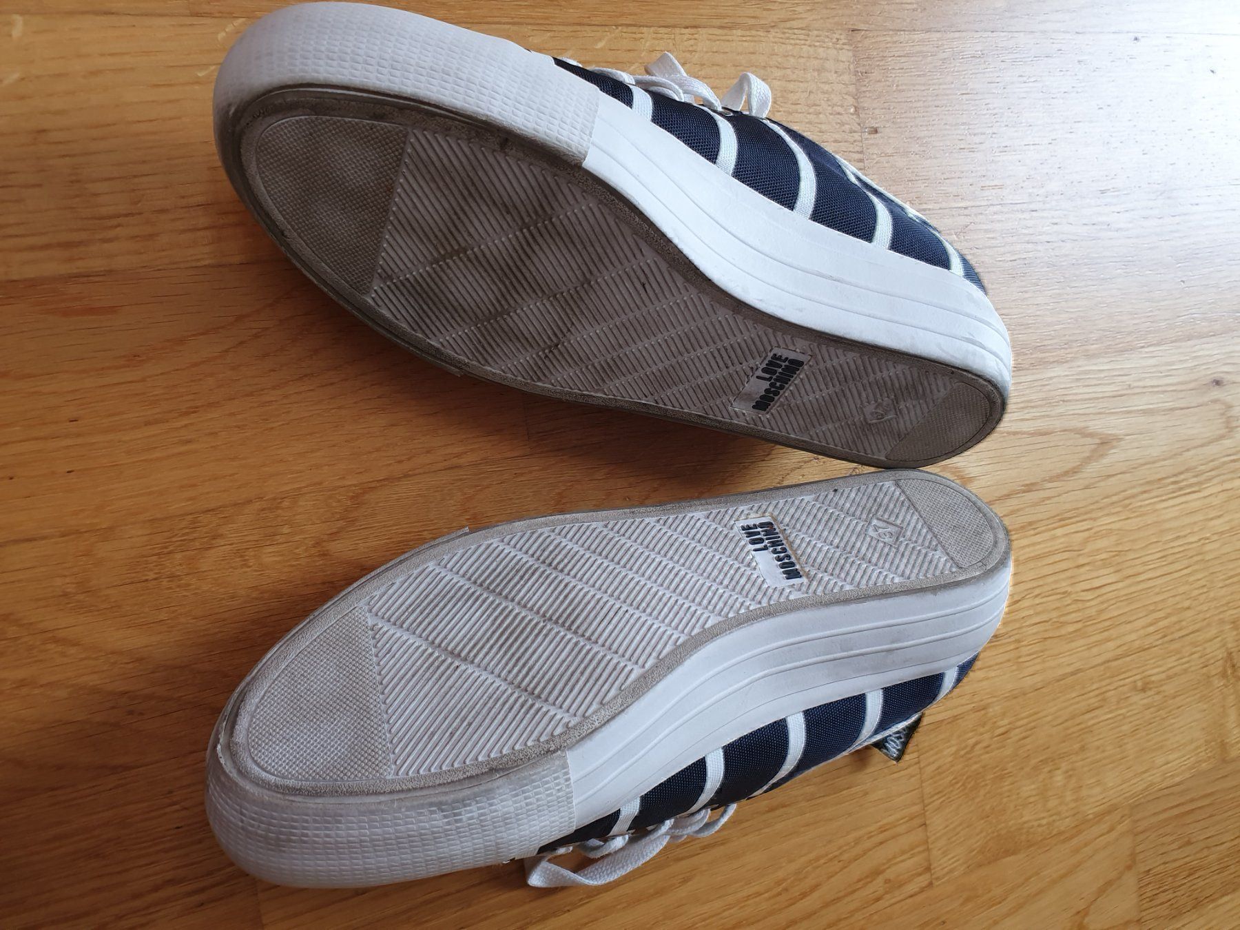 Moschino Scarpe da donna: Sneaker Moschino Love Gr.37 – Usato da Zweidlen venduto da Shubli 3
