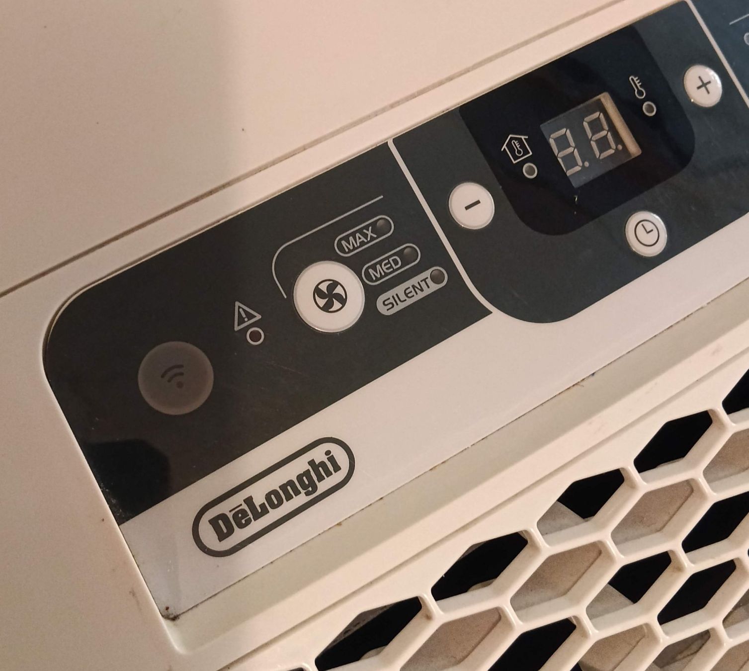 De'Longhi Condizionatori: Klimagerät Delonghi Pinguino C92 Silent – Usato da zürich venduto da usswarrior 2
