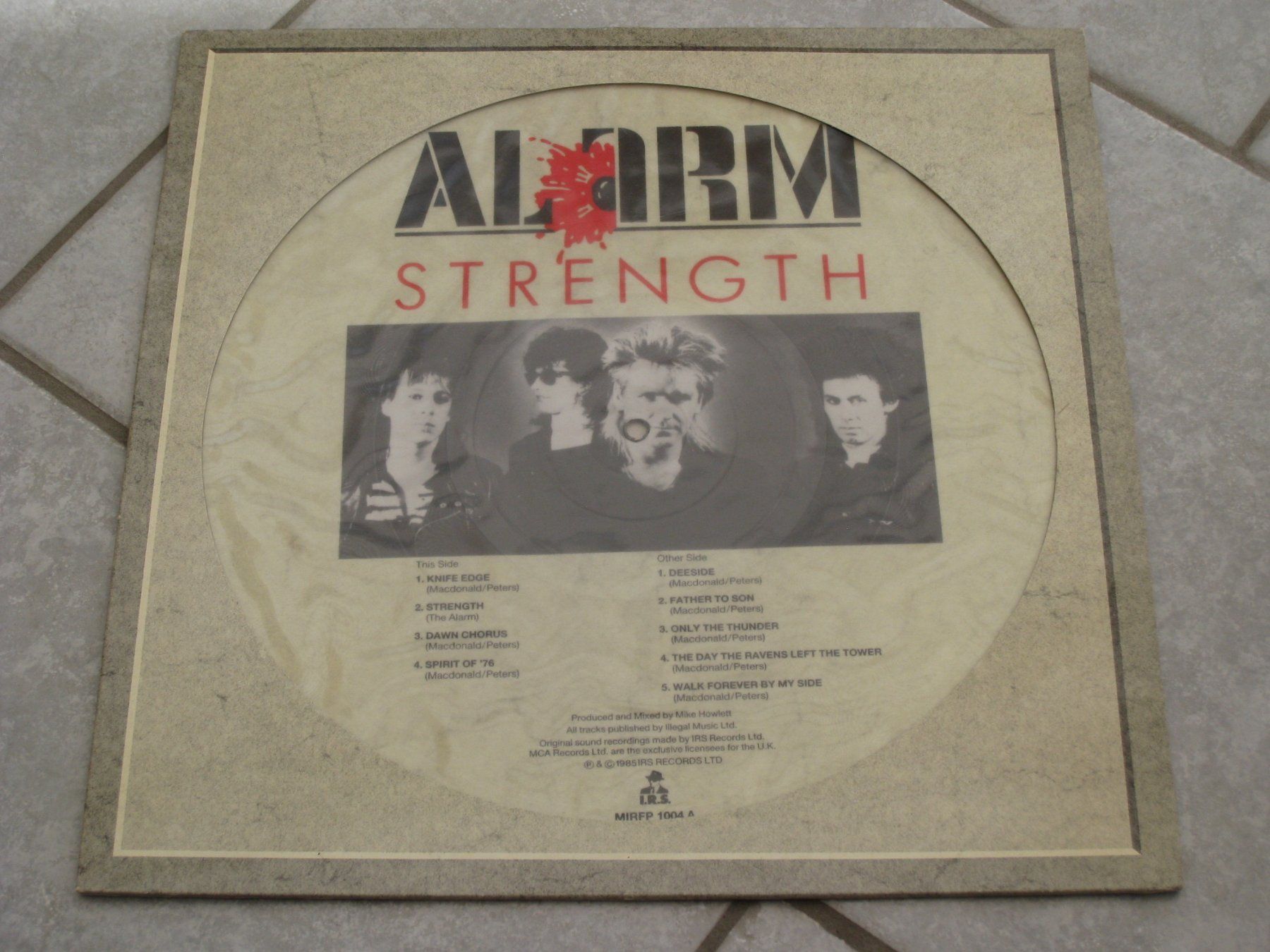 Dischi in vinile: PICTURE LP - ALARM - STRENGTH – Usato da Steckborn venduto da Quo7