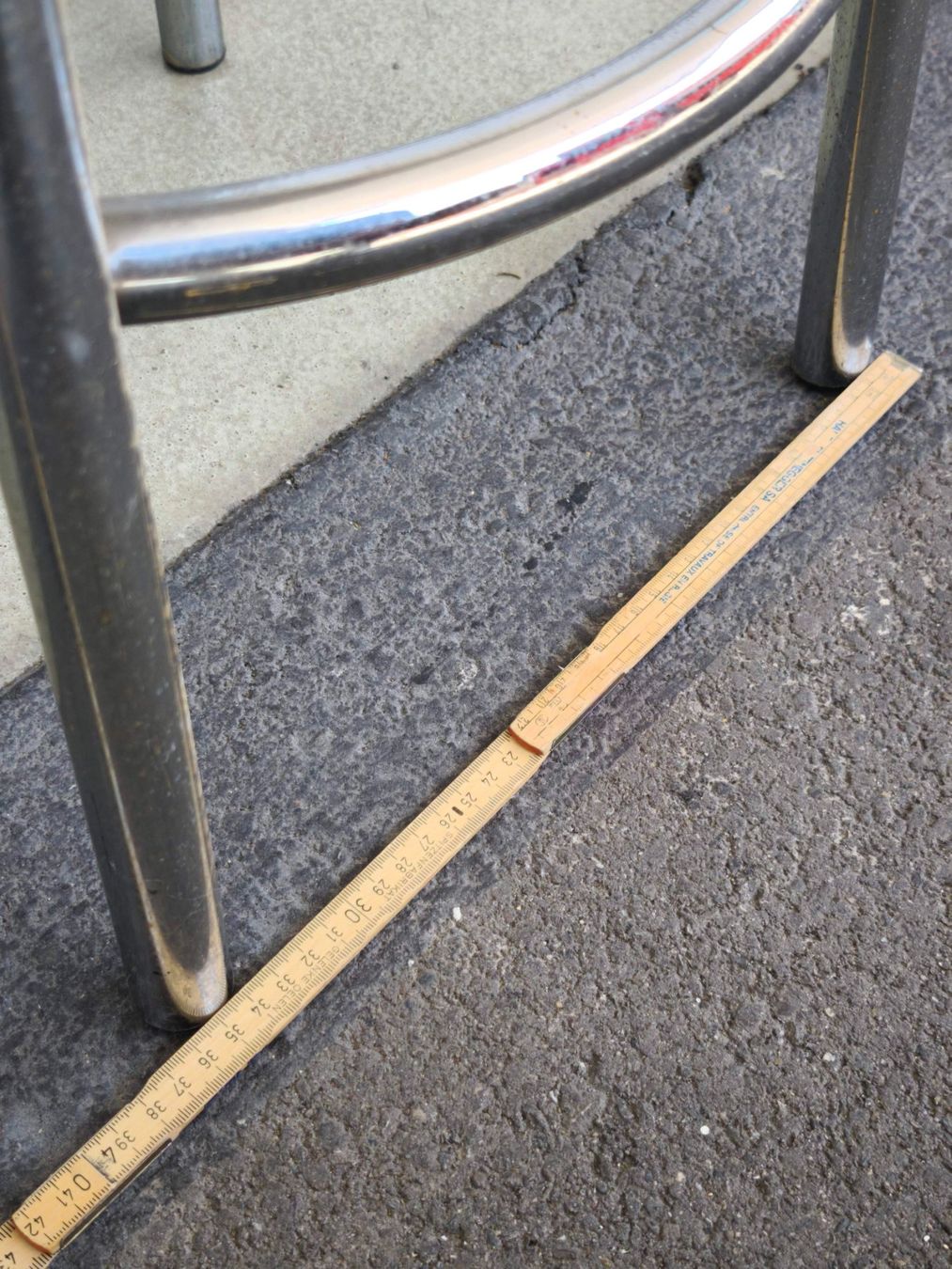Sgabelli: 2 ultra stabile Barhocker (H: 75cm) – Usato da Winterthur venduto da Olaf4weiss 4