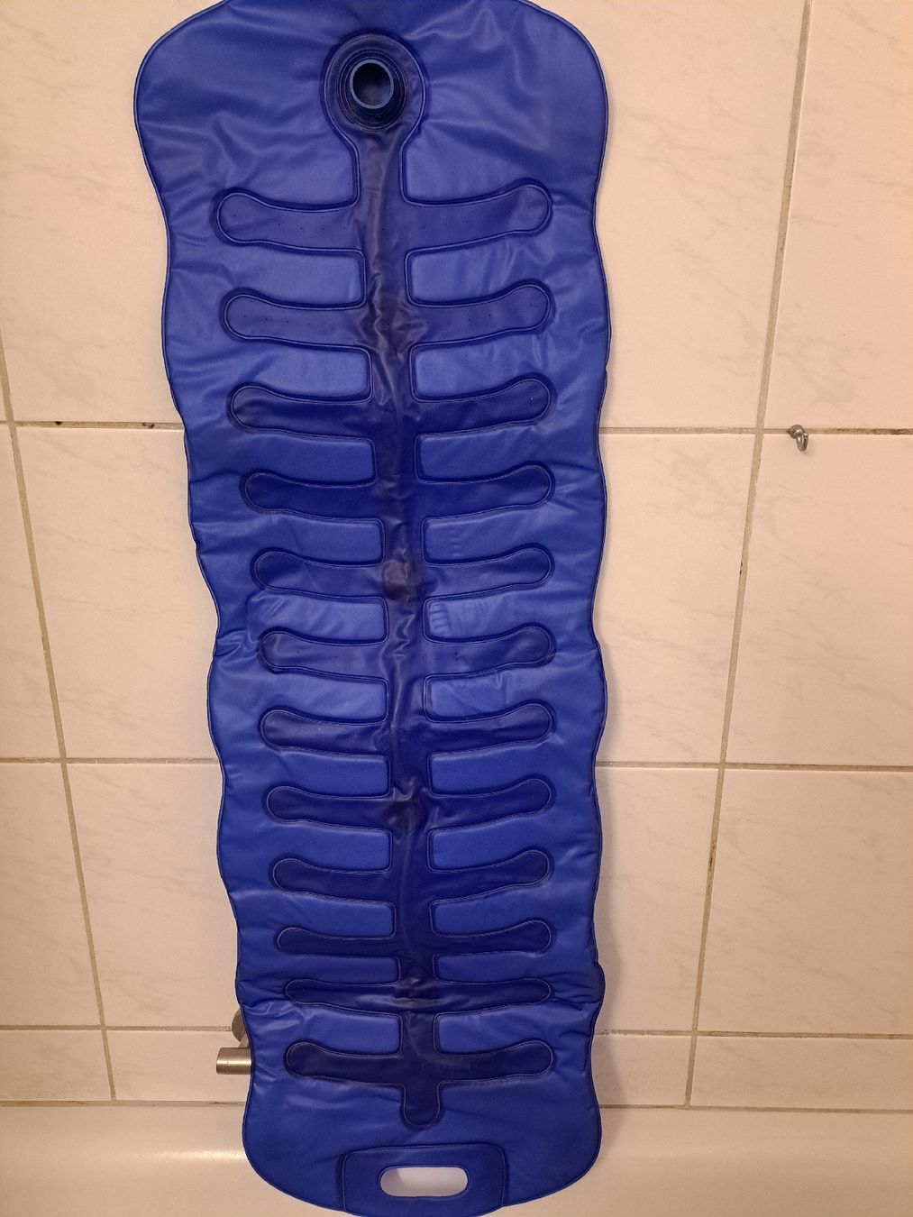 Massagegeräte: Sprudelbad Bubbly – Gebraucht aus Kloten von Buki-Sneki 3