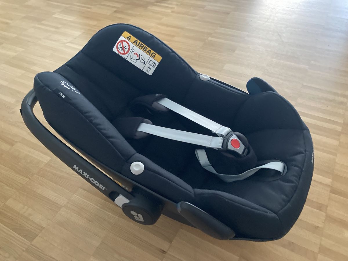 Maxi-Cosi Seggiolini per auto: MaxiCosi iSize – Usato da Zürich venduto da roman.tom 2