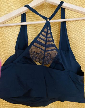 Soutien-gorge noir sans armatures