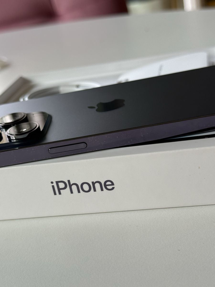 Apple Telefoni cellulari / Smartphones: iPhone 14 Pro - 256GB - Deep Purple – Usato da Zürich venduto da ath_grq2 6