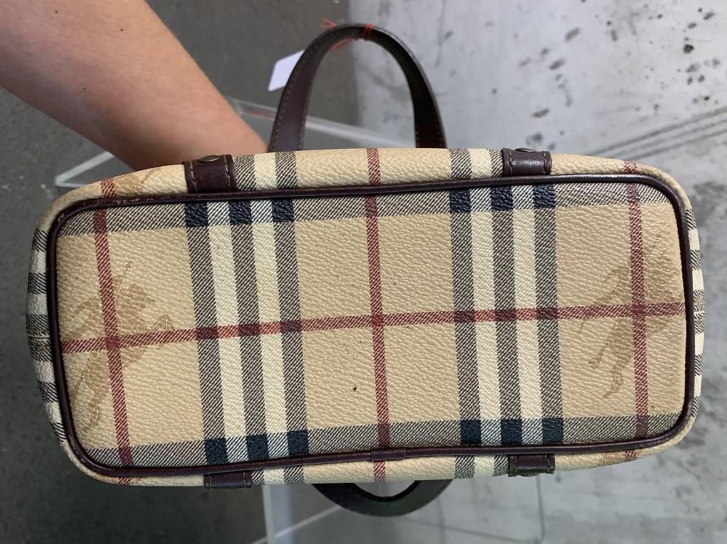 Burberry Taschen für Damen: Zeitlose original Burberry Handtasche – Gebraucht aus Rothrist von Oddymanliane 3