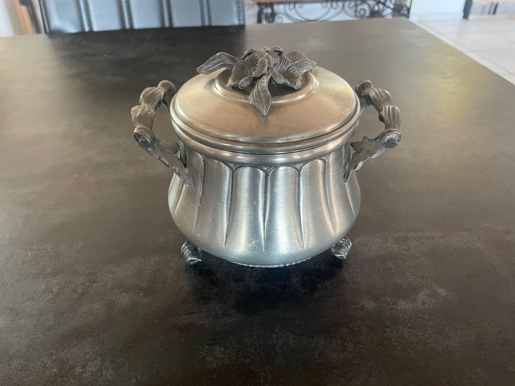 Pentole: Ancienne Cassolette en Étain – Usato da Vallamand venduto da Bricbracbroc82