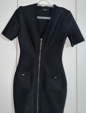 Kleid F&P schwarz mit Reissverschluss Grösse S gebraucht