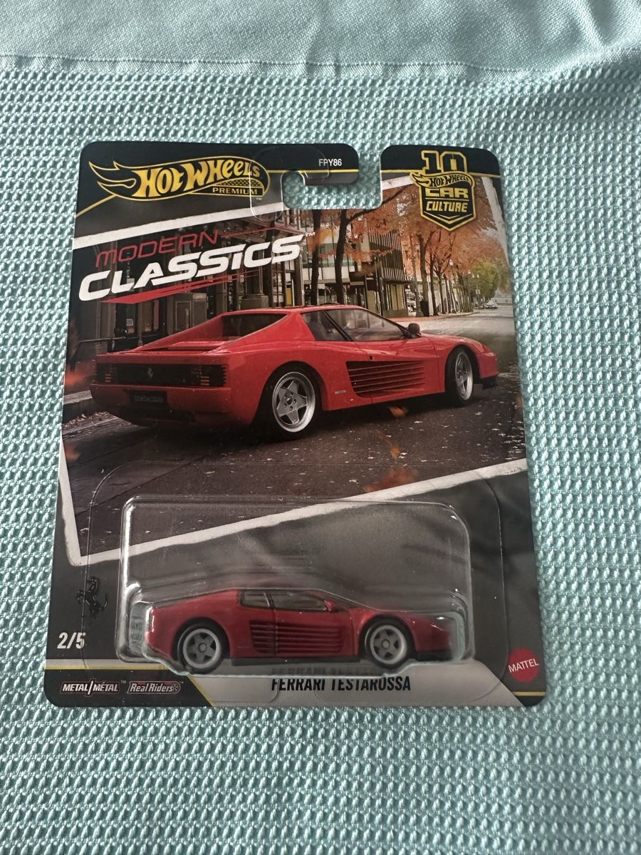 Hot Wheels Voitures modèles:  Hot Wheels Classics Ferrari Testarossa – Neuf avec emballage d'origine à Inwil par vla_7qf7