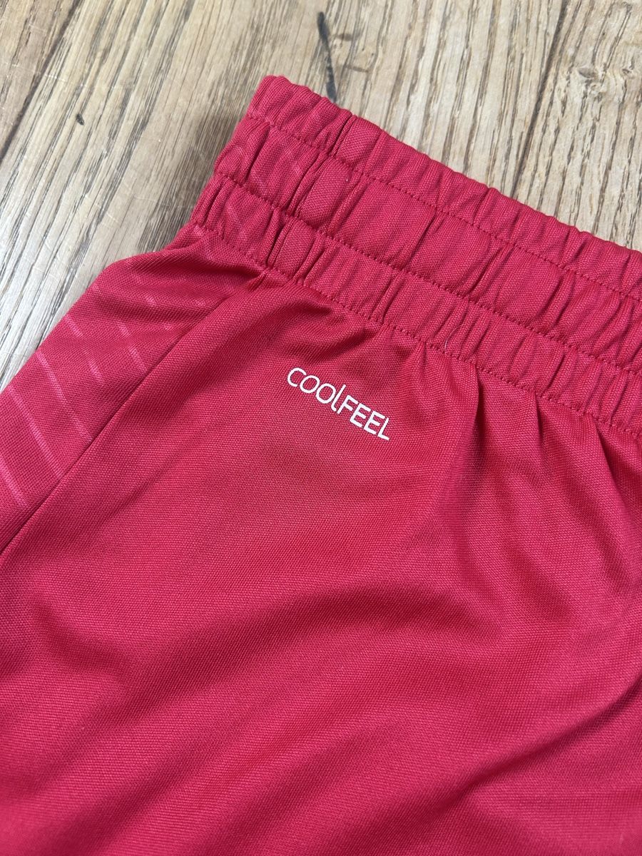 Pantaloni: Salming Sporthose kurz Rot Grösse S – Usato da Frauenfeld venduto da jae_vs6j 6